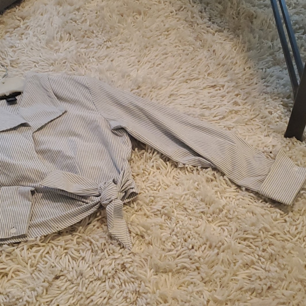 Shirt - Picture 2 of 2